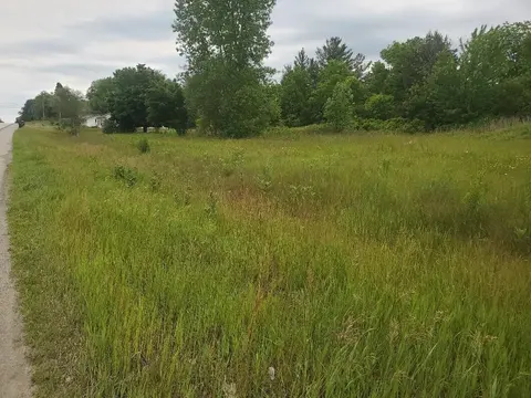 7205 E Pickard Road, Mount Pleasant MI 48858 photo 2