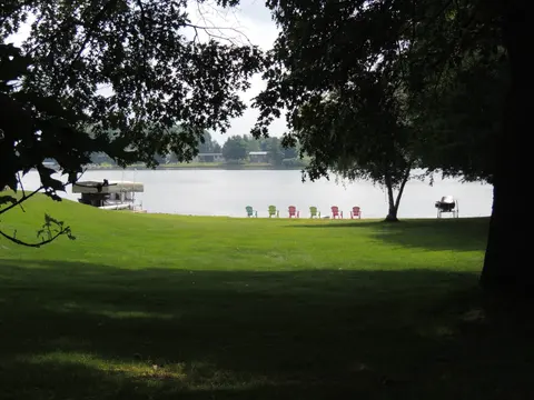 1030 Granada Drive, Lake Isabella MI 48893 photo 2