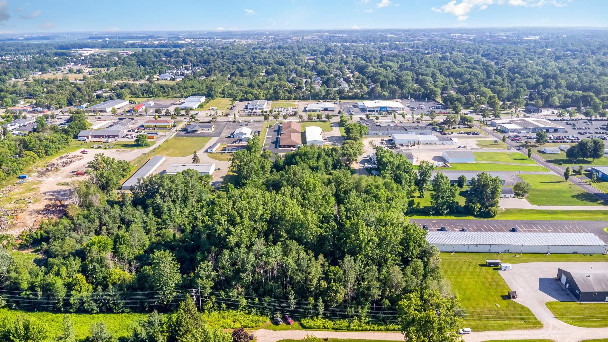 4639 Corporate Drive, Mount Pleasant MI 48858 photo 1