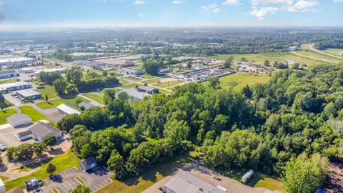 4639 Corporate Drive, Mount Pleasant MI 48858 photo 3
