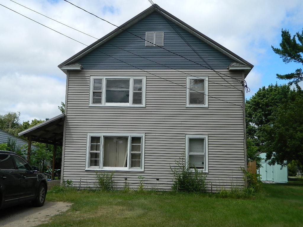 1504 Lyons Street, Mount Pleasant MI 48858-1234 photo 1