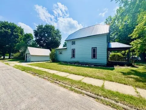 730 N River, Alma MI 48801 photo 2
