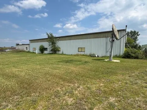 5776 Venture Way, Mount Pleasant MI 48858 photo 2