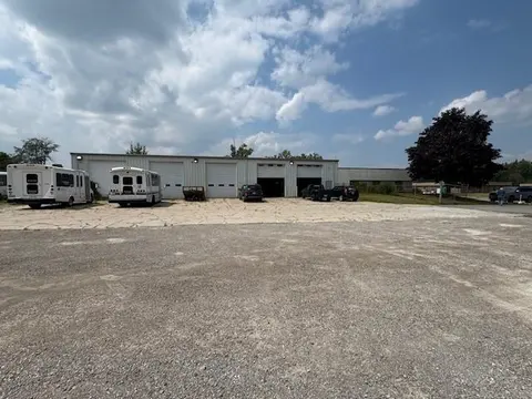 5776 Venture Way, Mount Pleasant MI 48858 photo 4