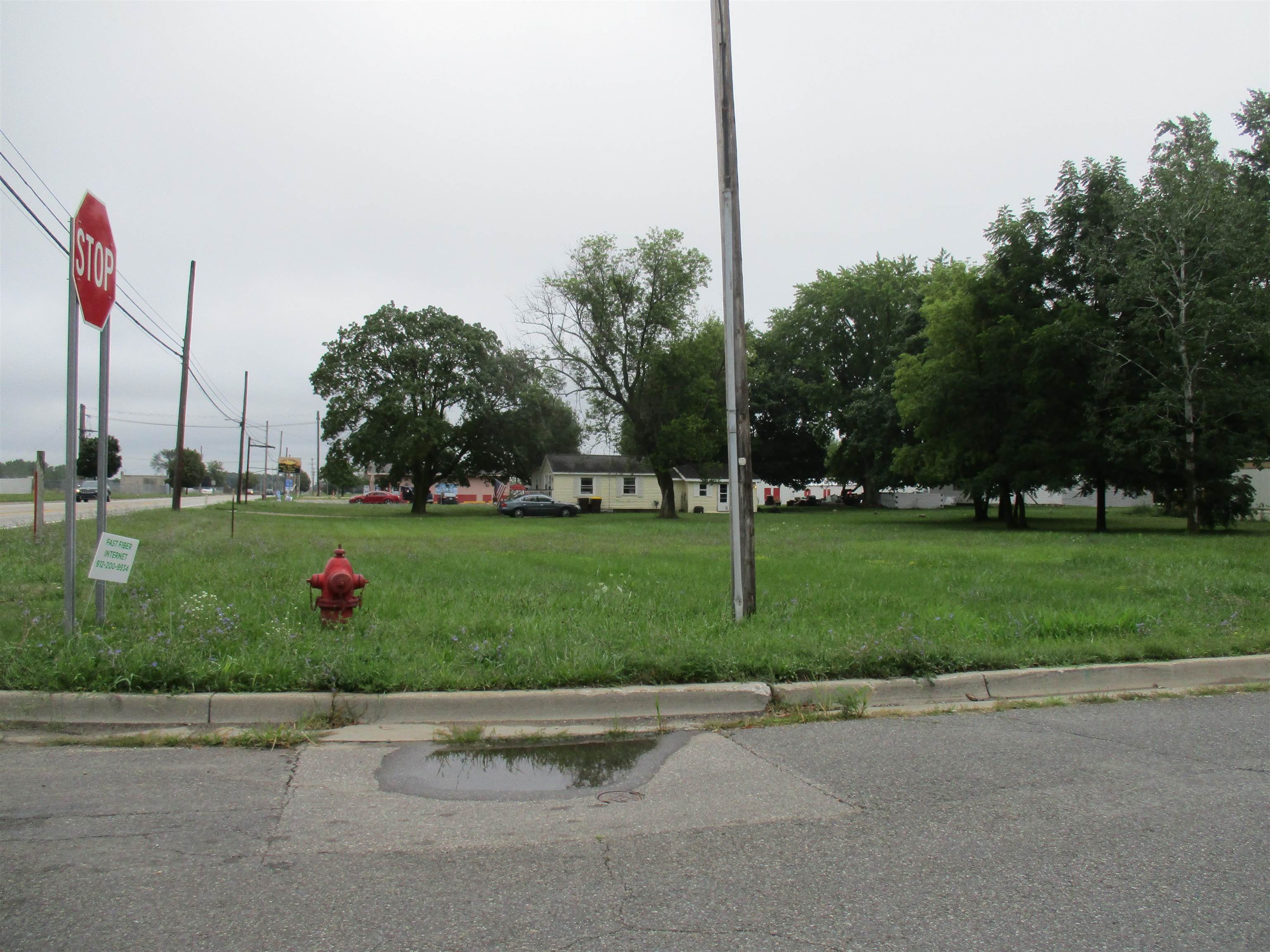 1528 E Superior Street, Alma MI 48801 photo 1