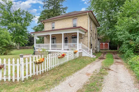 1926 E Broadway Street, Mount Pleasant MI 48858 photo 2