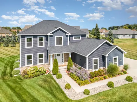 2275 Sandstone Drive, Mount Pleasant MI 48858 photo 2