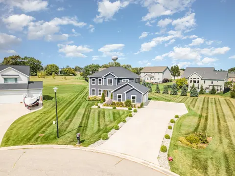 2275 Sandstone Drive, Mount Pleasant MI 48858 photo 3
