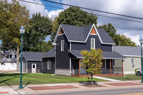 216 W Fifth Street, Clare MI 48617 home for sale