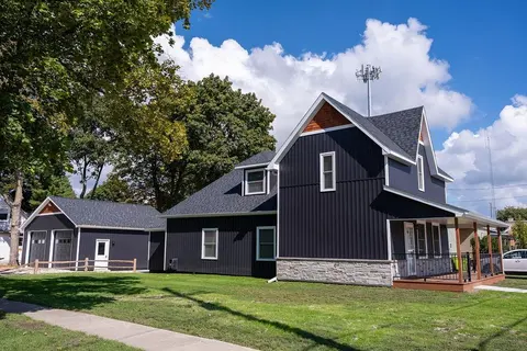 216 W Fifth Street, Clare MI 48617 photo 5