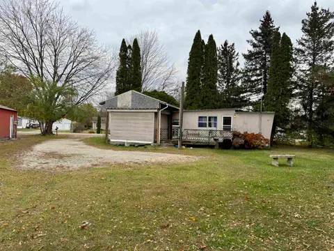 2450 Ruby Street, Mount Pleasant MI 48858 photo 2