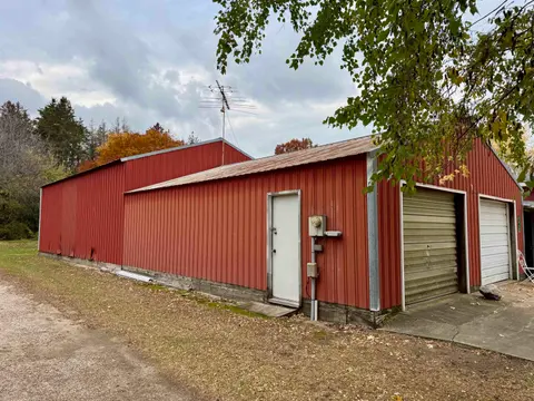 2430 Ruby Street, Mount Pleasant MI 48858 photo 3