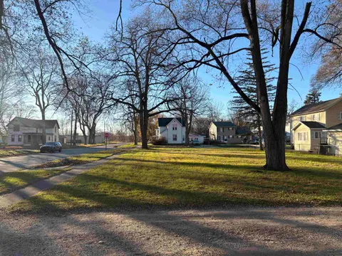 320 W Locust, Mount Pleasant MI 48858 photo 5