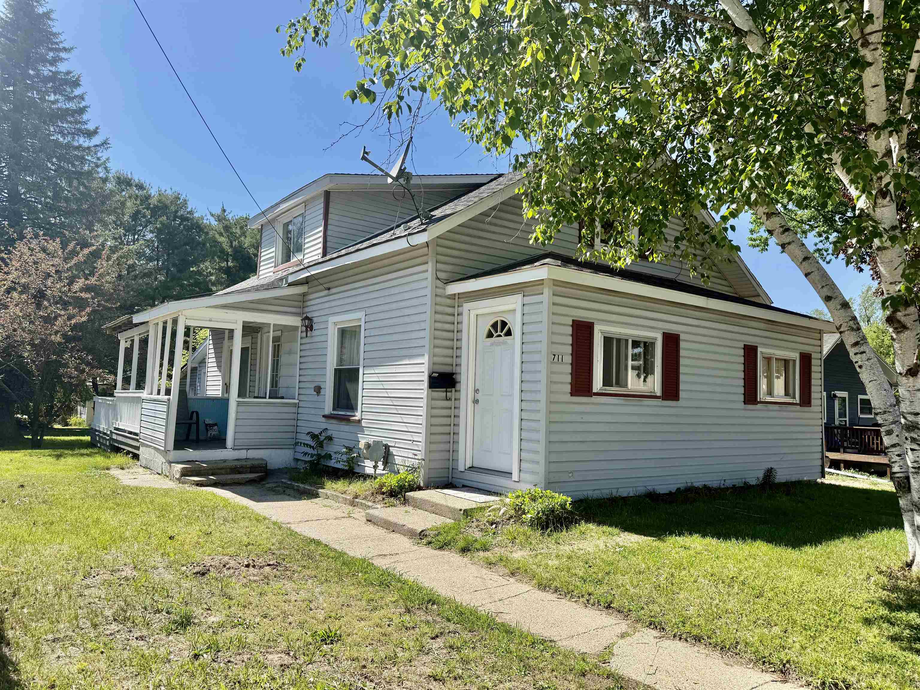711 Francisco Avenue, Alma MI 48801 photo 1