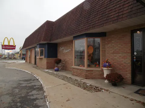 1109 W Cedar Avenue, Gladwin MI 48624 photo 2
