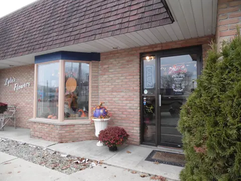 1109 W Cedar Avenue, Gladwin MI 48624 photo 3