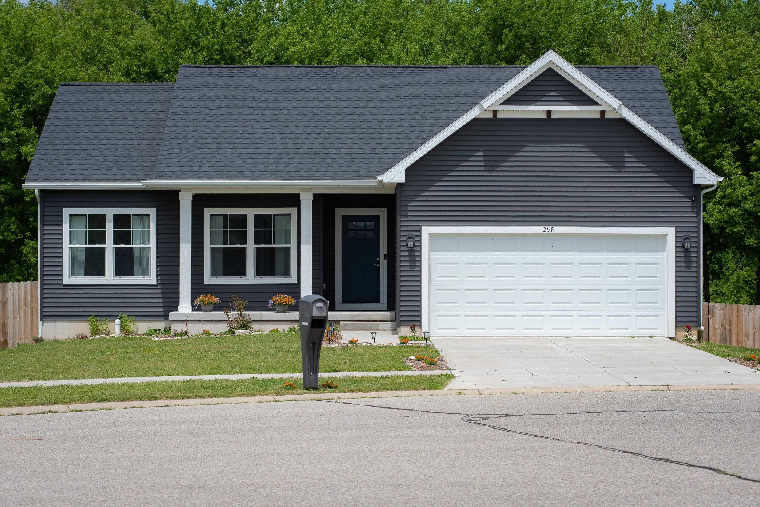 258 Ruby Court, Alma MI 48801 photo 1