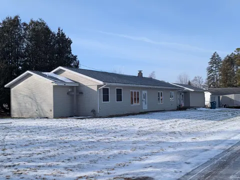 534 S Main Street, Au Gres MI 48703 photo 3