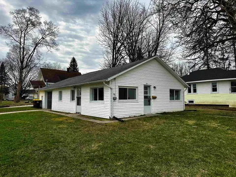 214 N Grover Avenue, Alma MI 48801 photo 1