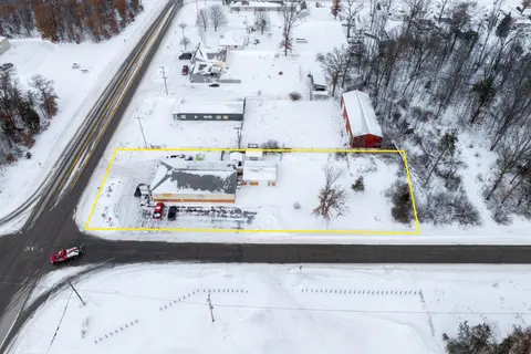 4012 N Clare Avenue, Harrison MI 48625-8601 photo 3
