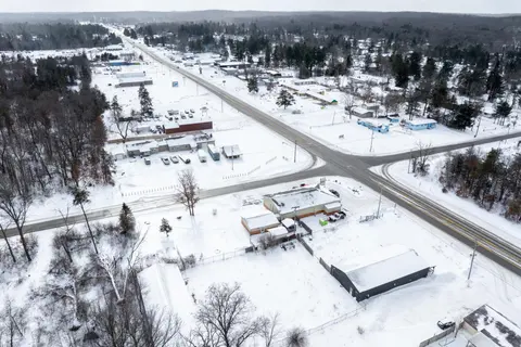 4012 N Clare Avenue, Harrison MI 48625-8601 photo 5