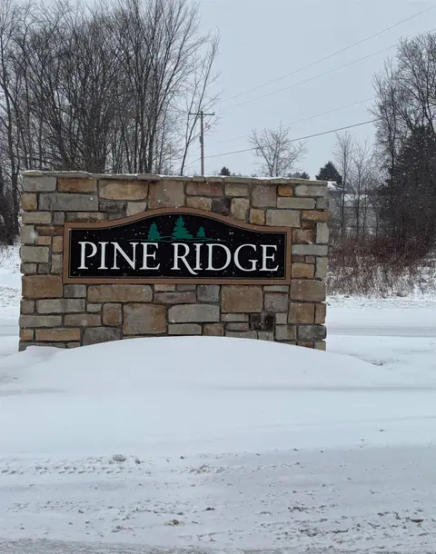000 Pine Ridge Drive, Mount Pleasant MI 48858 photo 1