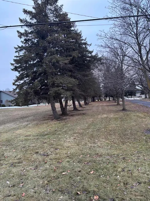 2135 E Pickard Road, Mount Pleasant MI 48858 photo 5
