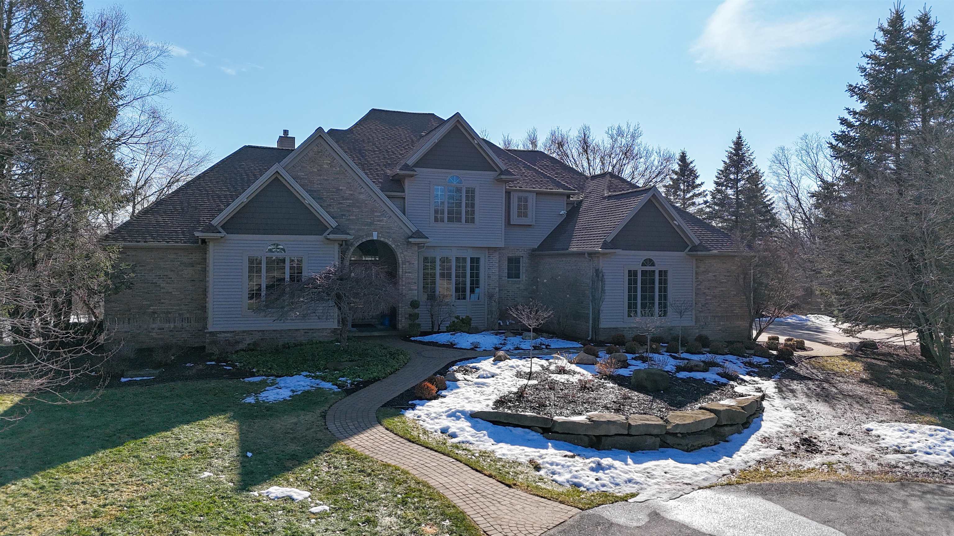 956 E Remus Road, Mount Pleasant MI 48858 photo 1