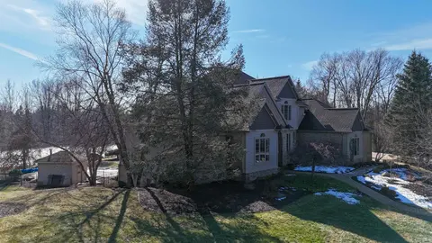 956 E Remus Road, Mount Pleasant MI 48858 photo 2