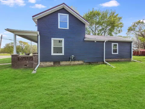214 S Pine Street, Saint Louis MI 48880 photo 4