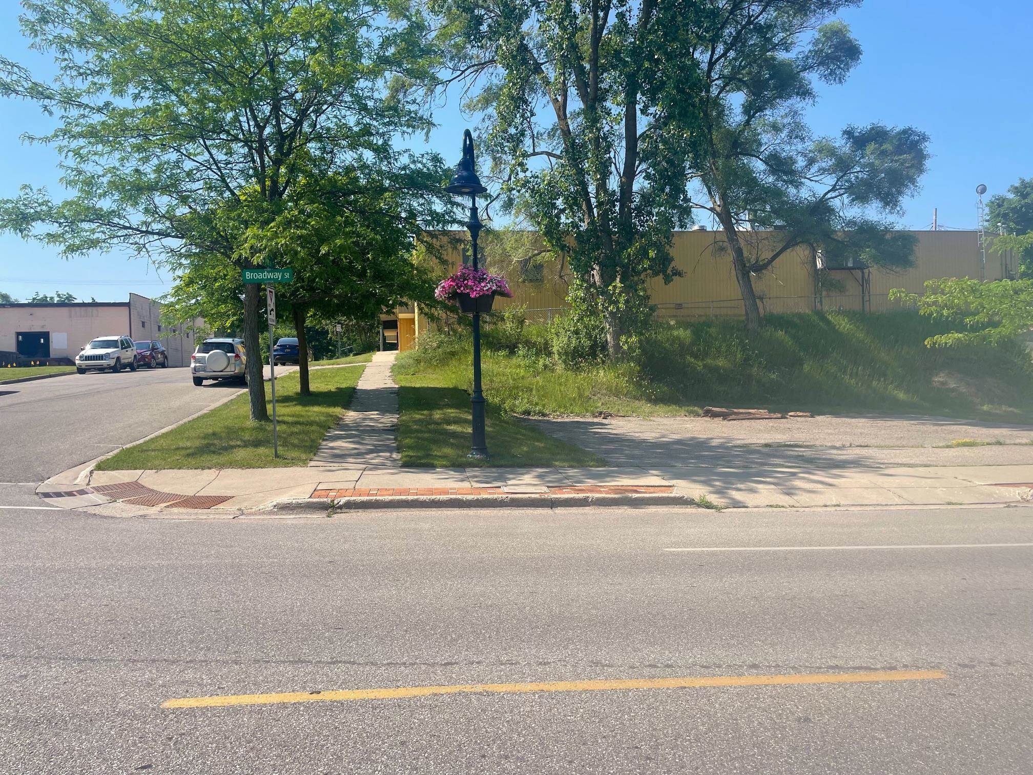 309 W Broadway Street, Mount Pleasant MI 48858 photo 1