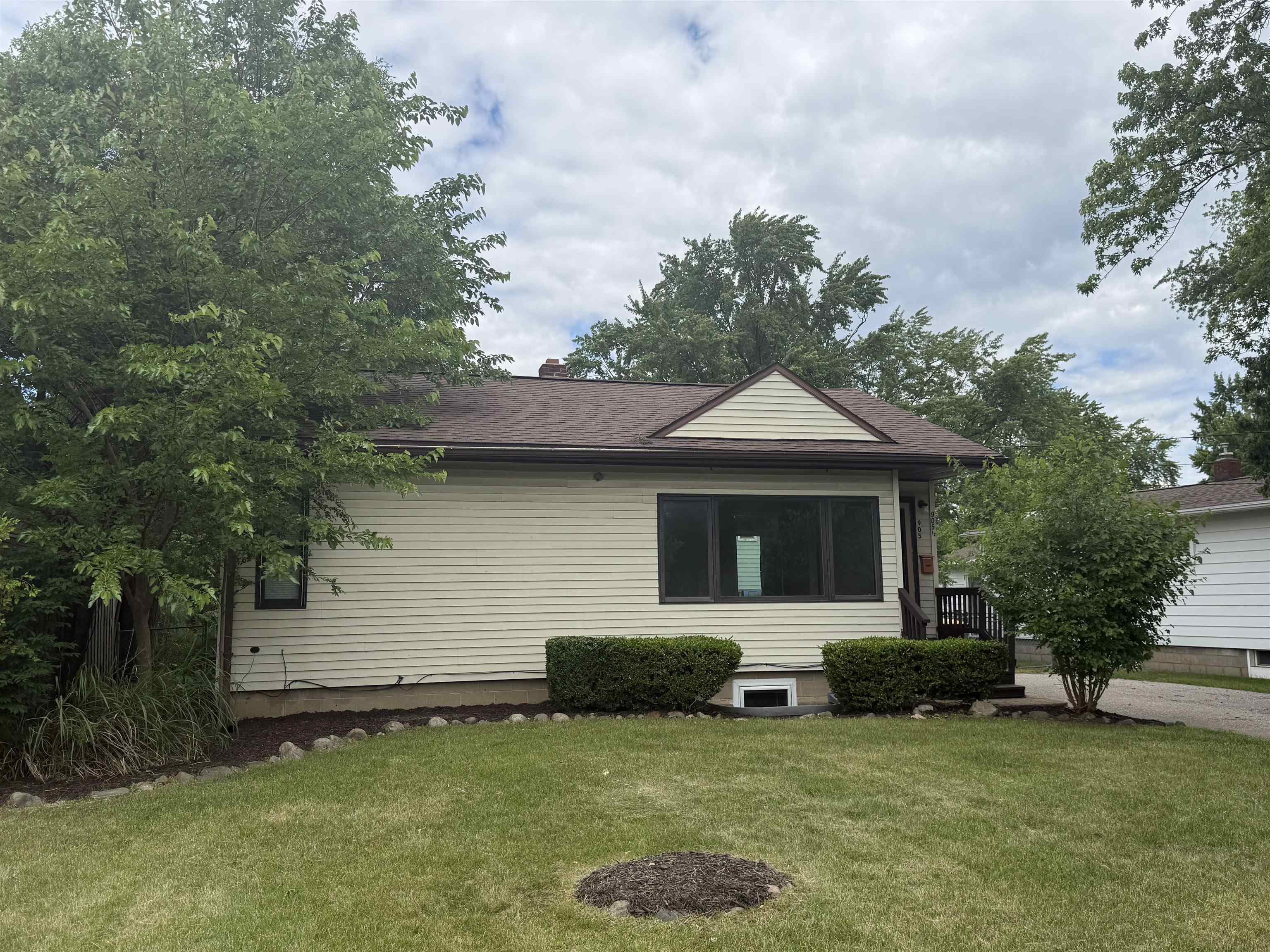 905 E High, Mount Pleasant MI 48858 photo 1
