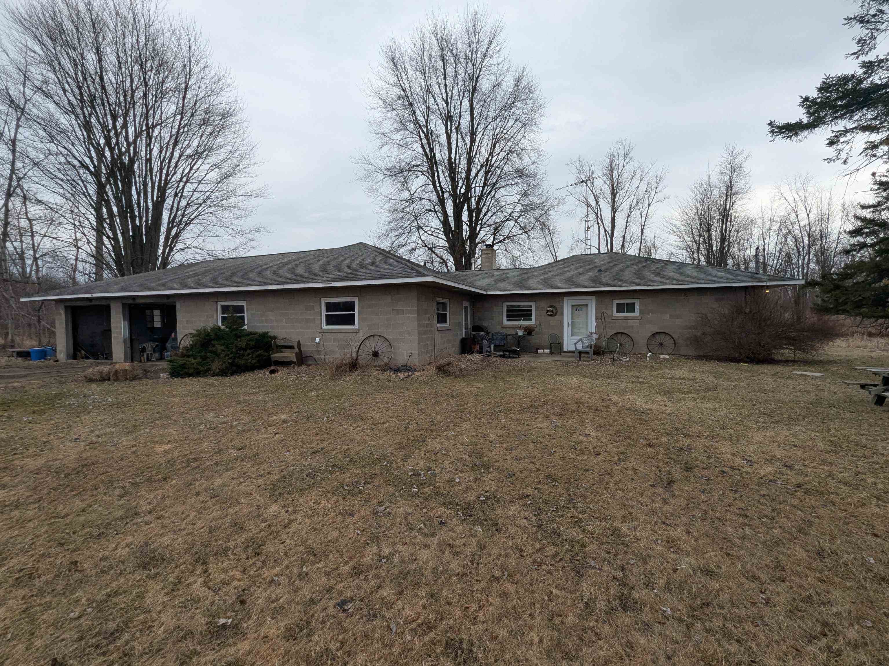 4438 Reynolds Road, Turner MI 48765 photo 1