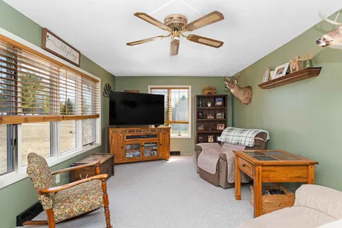 6740 S Eberhart Avenue, Clare MI 48617 photo 3