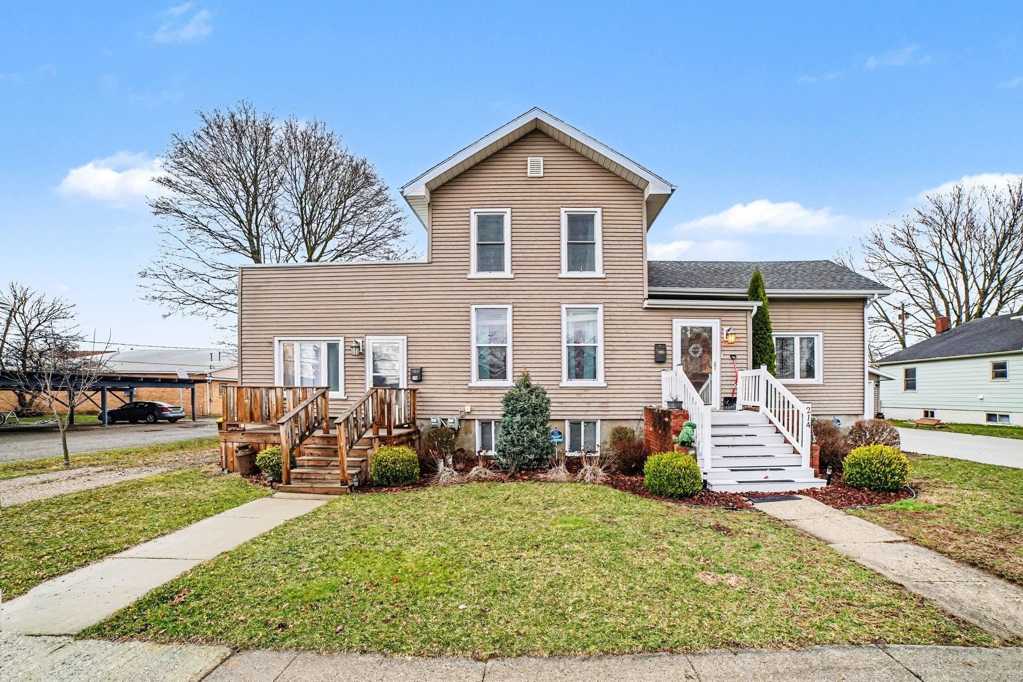 214/216 N Pine Street, Saint Louis MI 48880 photo 1