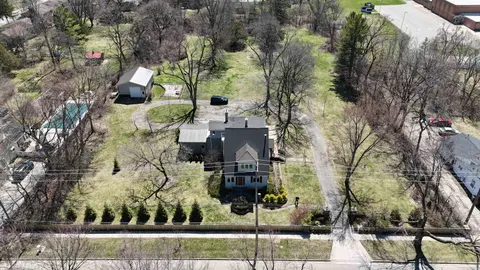 1318 E Broadway, Mount Pleasant MI 48858 photo 3