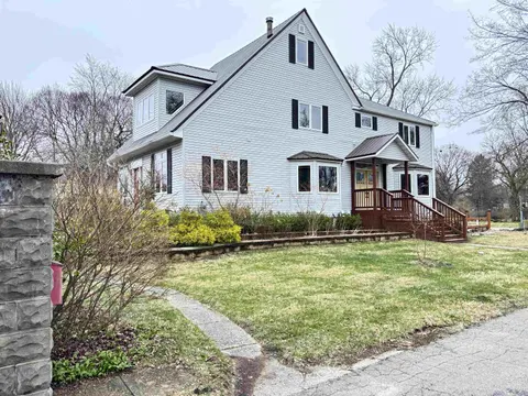 1318 E Broadway, Mount Pleasant MI 48858 photo 5