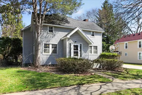 804 Woodworth Avenue, Alma MI 48801 photo 2