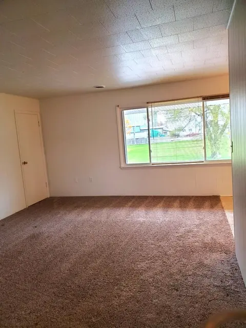 1960 S Winn Road, Mount Pleasant MI 48858 photo 5