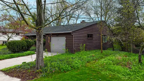 4502 Concord Street, Midland MI 48642 photo 2