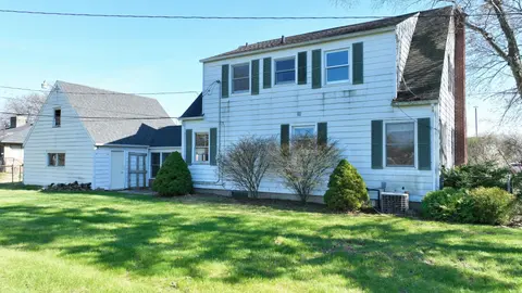 1207 North Drive, Mount Pleasant MI 48858 photo 3