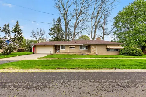 636 Rustic Drive, Saginaw MI 48604 photo 3
