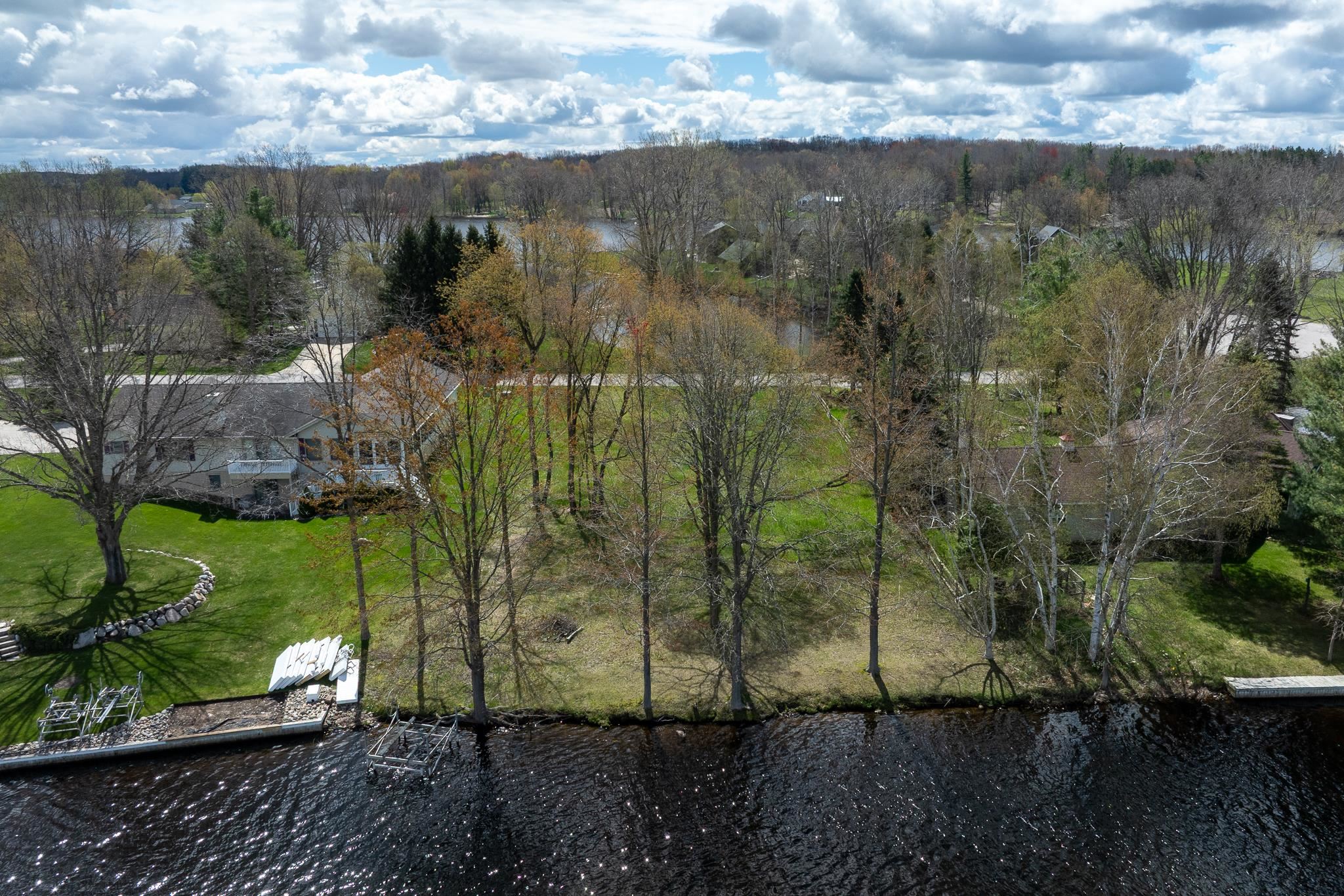 1286 Queensway Drive, Lake Isabella MI 48893 photo 1