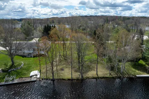 1286 Queensway Drive, Lake Isabella MI 48893 photo 1