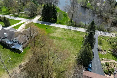 1286 Queensway Drive, Lake Isabella MI 48893 photo 5