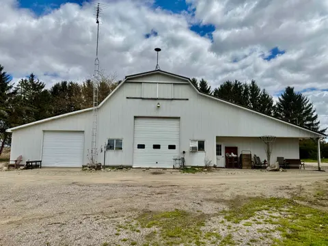 2298 W Hayes Road, Ithaca MI 48847 photo 4