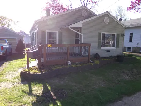 126 N Ithaca Street, Ithaca MI 48847 home for sale