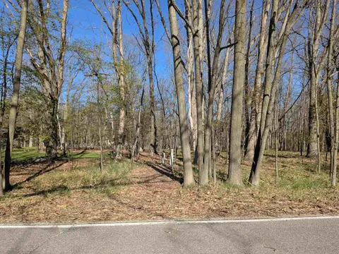 1048 Bundy Drive, Lake Isabella MI 48893 photo 2
