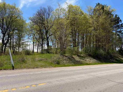 1740 & 1732 E Remus Road, Mount Pleasant MI 48858 photo 2