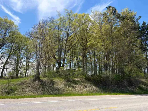 1740 & 1732 E Remus Road, Mount Pleasant MI 48858 photo 3